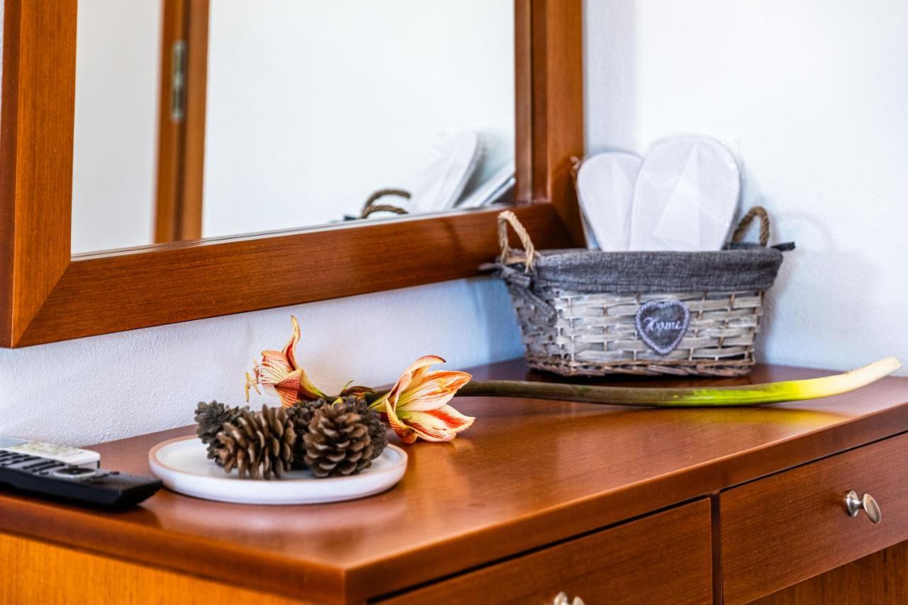 Anna Ageliki Aparthotel Damnoni Bagian luar foto