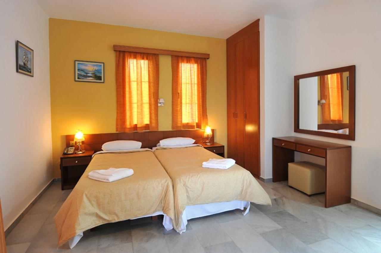 Anna Ageliki Aparthotel Damnoni Bagian luar foto