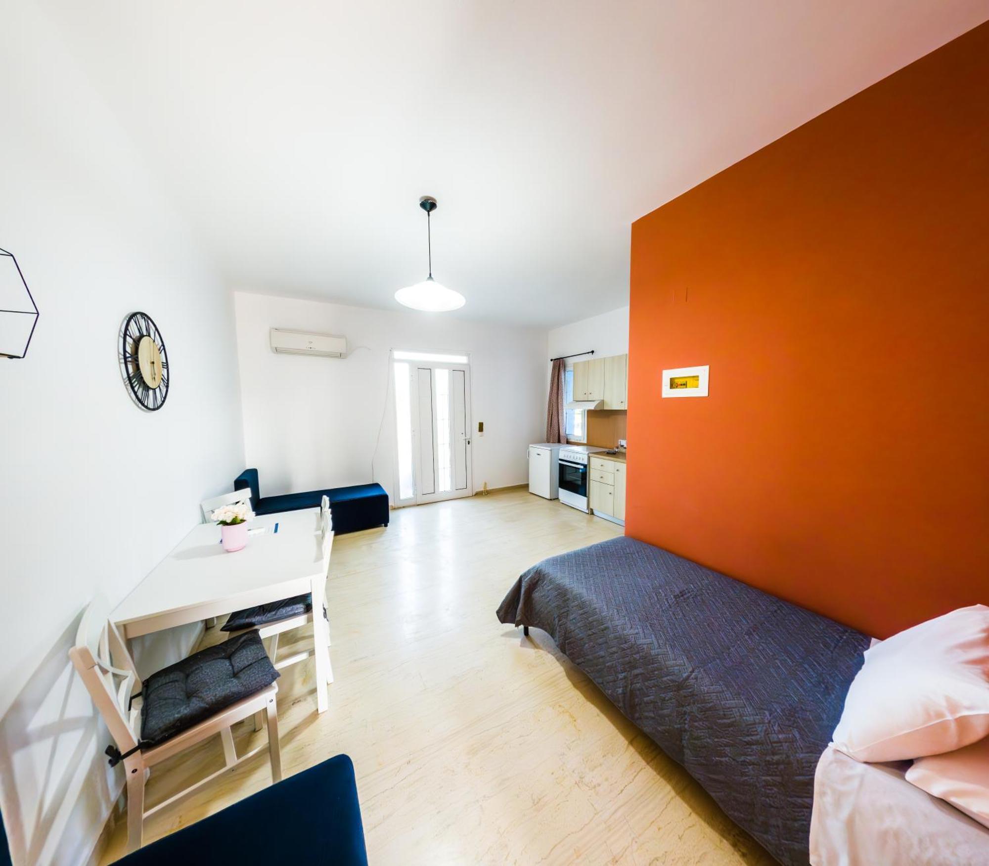 Anna Ageliki Aparthotel Damnoni Bagian luar foto