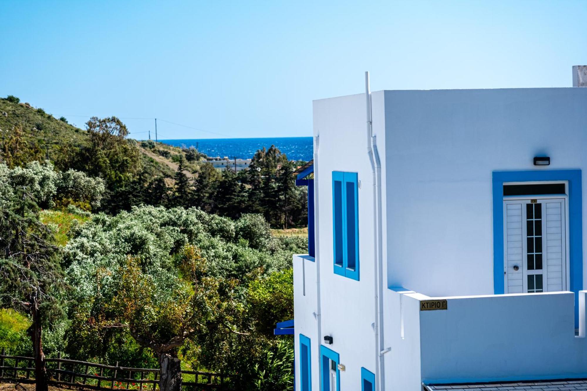 Anna Ageliki Aparthotel Damnoni Bagian luar foto